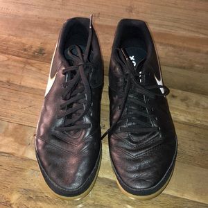 Nike Tiempo X Womens size 9.5